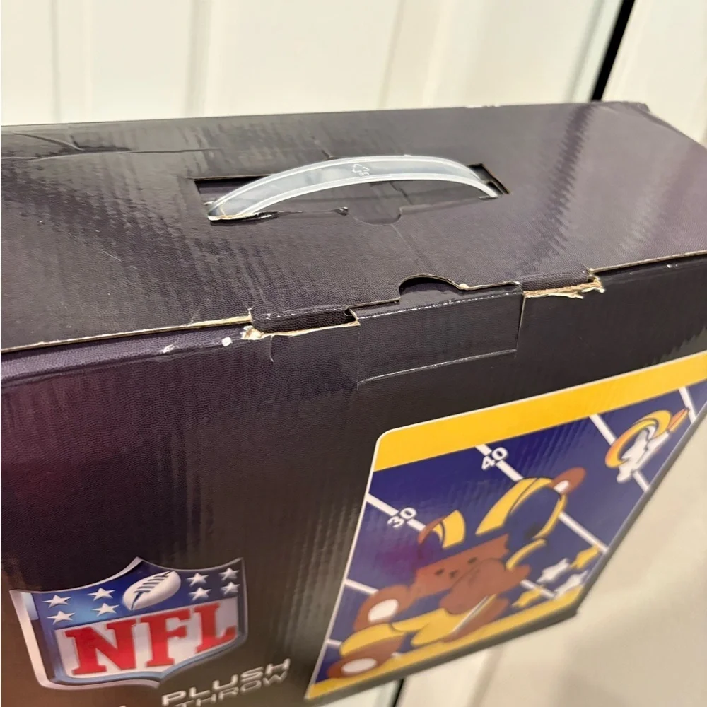 Los Angeles Rams NFL Royal Plush Baby Blanket New in Box 40 x 50